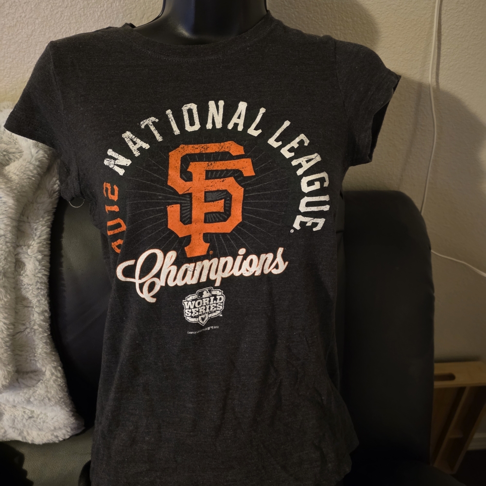 Womens Giants MLB Black and Orange Short Sleeve Tee